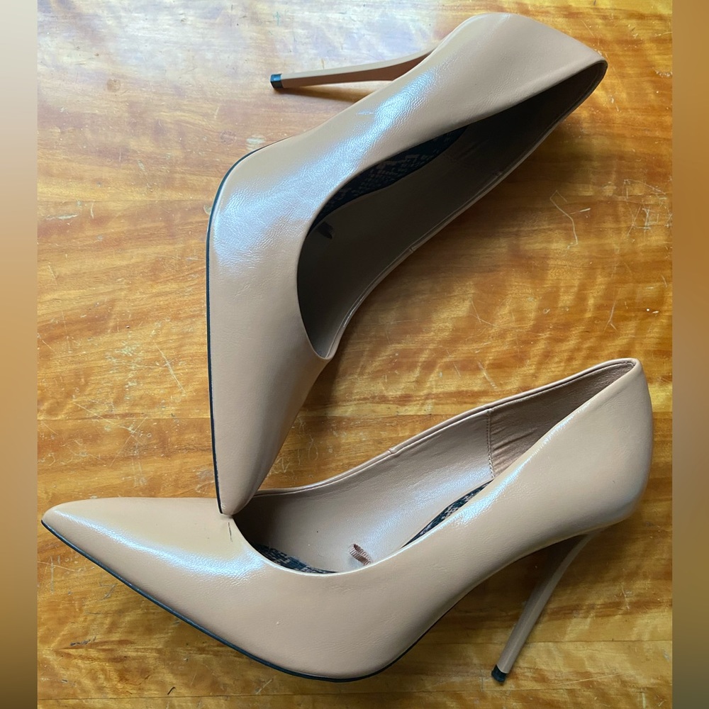 Nude Zara Pointed Toe Pumps Women’s  Size 41